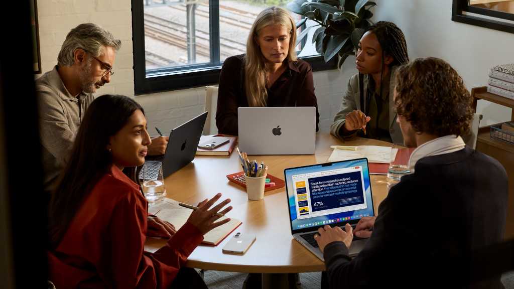 Apple using business people