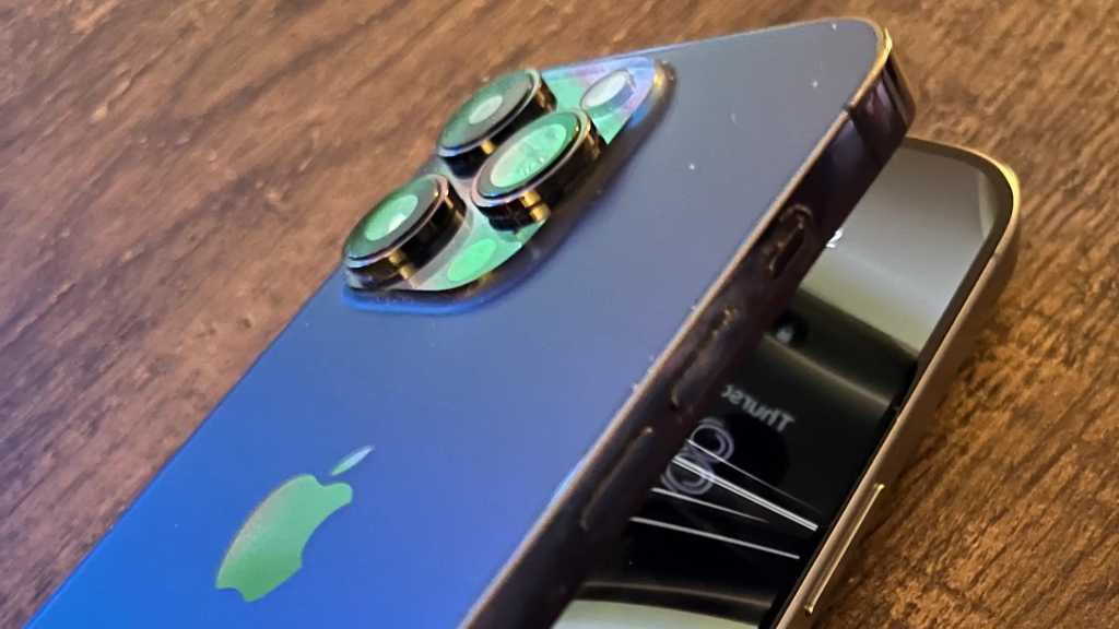 iPhone fold